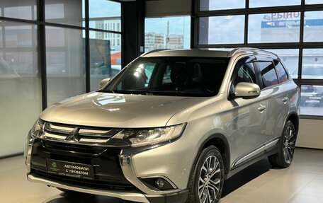 Mitsubishi Outlander III рестайлинг 3, 2017 год, 2 050 000 рублей, 2 фотография