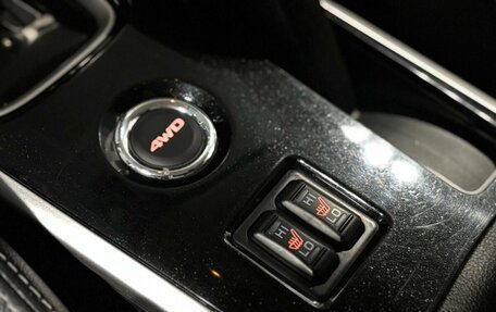 Mitsubishi Outlander III рестайлинг 3, 2017 год, 2 050 000 рублей, 21 фотография