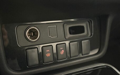 Mitsubishi Outlander III рестайлинг 3, 2017 год, 2 050 000 рублей, 24 фотография