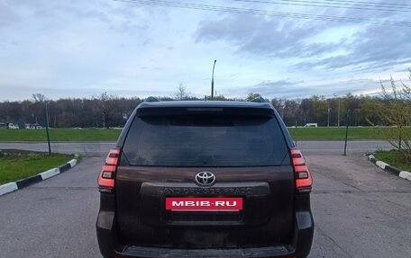 Toyota Land Cruiser Prado 150 рестайлинг 2, 2020 год, 5 650 000 рублей, 6 фотография