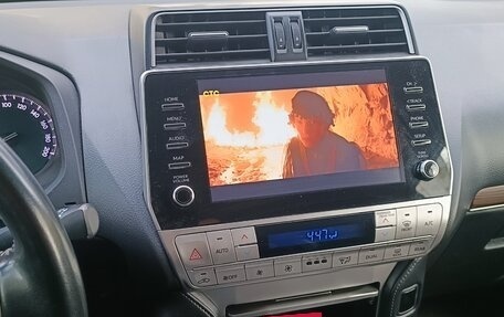 Toyota Land Cruiser Prado 150 рестайлинг 2, 2020 год, 5 650 000 рублей, 10 фотография