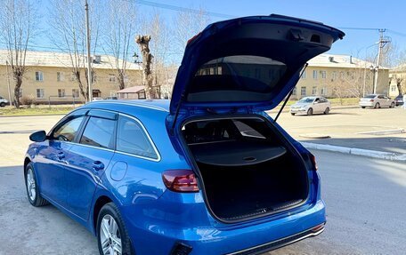 KIA cee'd III, 2019 год, 1 800 000 рублей, 12 фотография