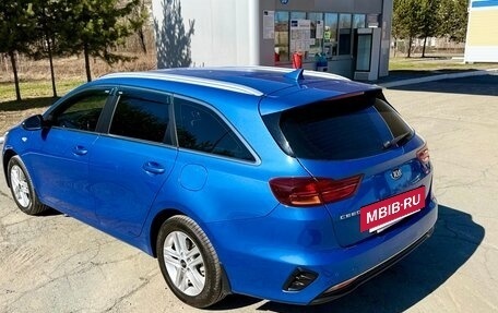 KIA cee'd III, 2019 год, 1 800 000 рублей, 11 фотография