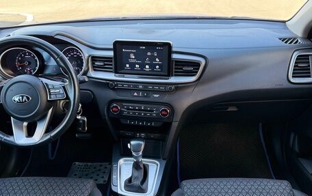 KIA cee'd III, 2019 год, 1 800 000 рублей, 20 фотография