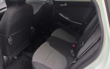 Hyundai Solaris II рестайлинг, 2014 год, 950 000 рублей, 8 фотография