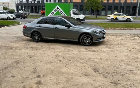 Mercedes-Benz E-Класс, 2013 год, 1 780 000 рублей, 9 фотография