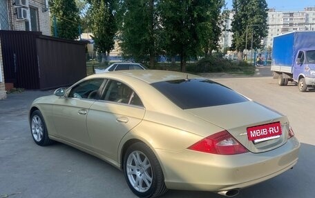 Mercedes-Benz CLS, 2005 год, 1 500 000 рублей, 4 фотография