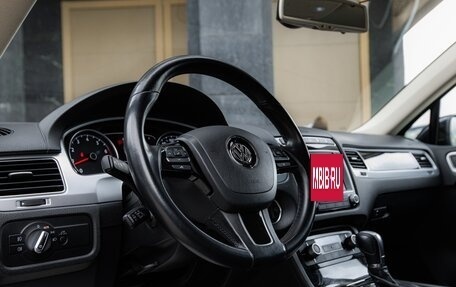 Volkswagen Touareg III, 2015 год, 3 950 000 рублей, 13 фотография