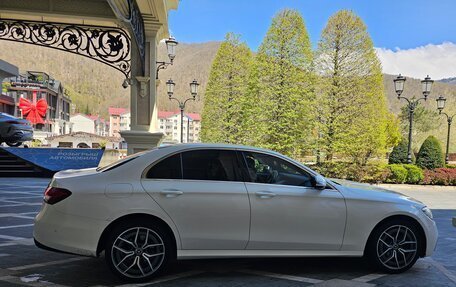 Mercedes-Benz E-Класс, 2021 год, 2 650 000 рублей, 5 фотография