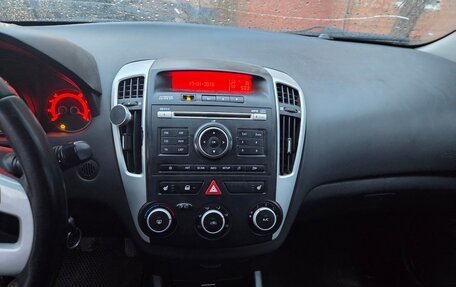 KIA cee'd I рестайлинг, 2010 год, 500 000 рублей, 12 фотография