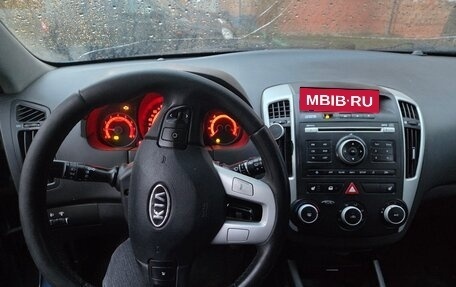 KIA cee'd I рестайлинг, 2010 год, 500 000 рублей, 10 фотография