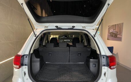 Mitsubishi Outlander III рестайлинг 3, 2022 год, 2 700 000 рублей, 6 фотография