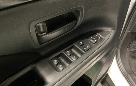 Mitsubishi Outlander III рестайлинг 3, 2022 год, 2 700 000 рублей, 14 фотография