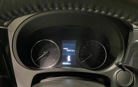 Mitsubishi Outlander III рестайлинг 3, 2022 год, 2 700 000 рублей, 17 фотография