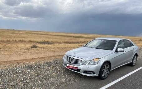 Mercedes-Benz E-Класс, 2009 год, 2 000 000 рублей, 1 фотография