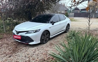 Toyota Camry, 2019 год, 3 000 000 рублей, 1 фотография