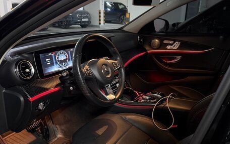 Mercedes-Benz E-Класс, 2016 год, 3 790 000 рублей, 5 фотография