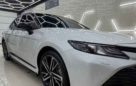 Toyota Camry, 2019 год, 3 000 000 рублей, 13 фотография