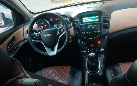 Chevrolet Cruze II, 2012 год, 570 000 рублей, 6 фотография