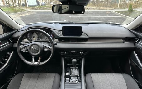 Mazda 6, 2021 год, 2 600 000 рублей, 13 фотография