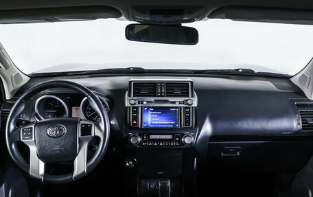 Toyota Land Cruiser Prado 150 рестайлинг 2, 2013 год, 3 785 000 рублей, 17 фотография