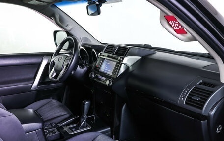 Toyota Land Cruiser Prado 150 рестайлинг 2, 2013 год, 3 785 000 рублей, 11 фотография