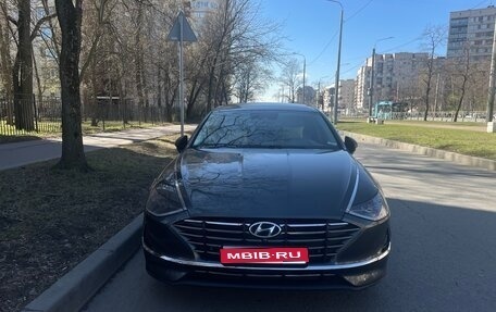 Hyundai Sonata VIII, 2021 год, 2 475 000 рублей, 1 фотография