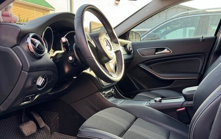 Mercedes-Benz GLA, 2018 год, 2 560 000 рублей, 17 фотография