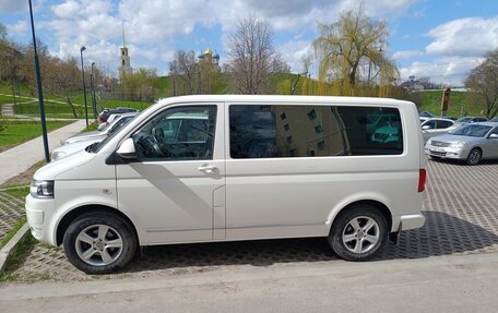 Volkswagen Caravelle T5, 2011 год, 2 600 000 рублей, 3 фотография