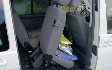 Volkswagen Caravelle T5, 2011 год, 2 600 000 рублей, 16 фотография