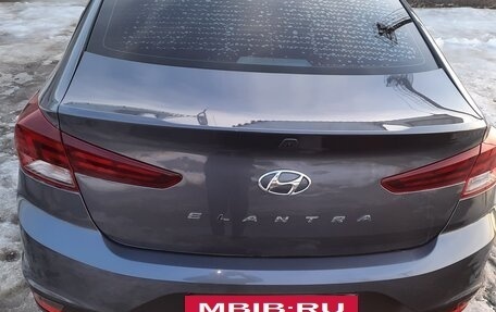 Hyundai Elantra VI рестайлинг, 2019 год, 1 800 000 рублей, 2 фотография