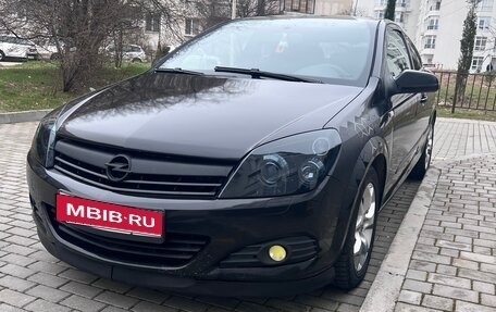 Opel Astra H, 2006 год, 530 000 рублей, 1 фотография