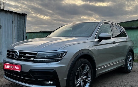 Volkswagen Tiguan II, 2020 год, 3 650 000 рублей, 1 фотография