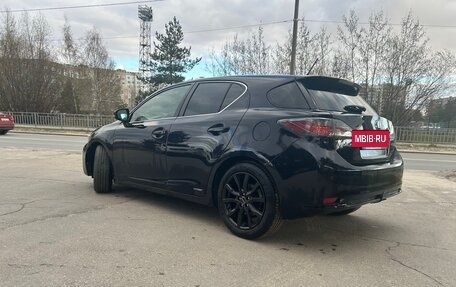 Lexus CT I рестайлинг, 2011 год, 1 250 000 рублей, 2 фотография