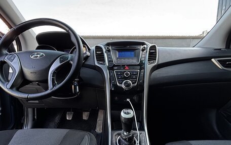 Hyundai i30 II рестайлинг, 2012 год, 750 000 рублей, 11 фотография