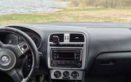 Volkswagen Polo VI (EU Market), 2013 год, 785 000 рублей, 23 фотография