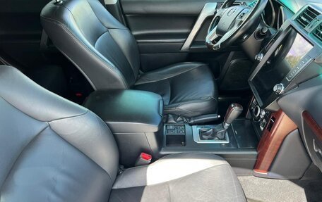 Toyota Land Cruiser Prado 150 рестайлинг 2, 2014 год, 2 850 000 рублей, 28 фотография