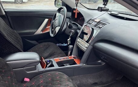 Toyota Camry, 2010 год, 1 050 000 рублей, 7 фотография