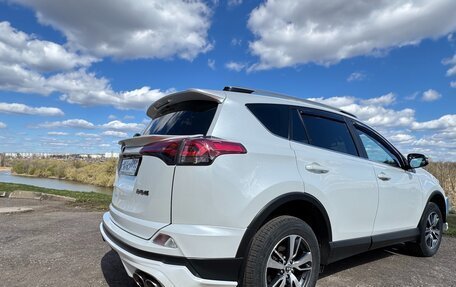 Toyota RAV4, 2018 год, 2 700 000 рублей, 14 фотография