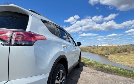 Toyota RAV4, 2018 год, 2 700 000 рублей, 8 фотография