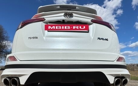 Toyota RAV4, 2018 год, 2 700 000 рублей, 12 фотография