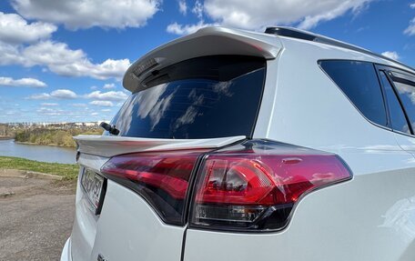 Toyota RAV4, 2018 год, 2 700 000 рублей, 17 фотография