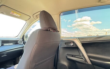 Toyota RAV4, 2018 год, 2 700 000 рублей, 27 фотография