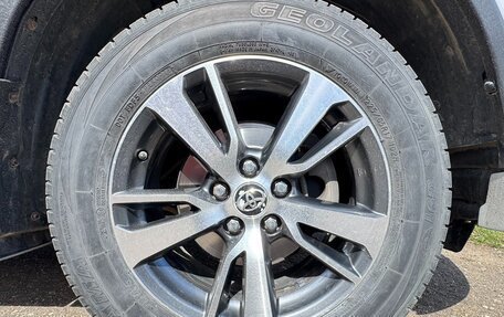 Toyota RAV4, 2018 год, 2 700 000 рублей, 18 фотография