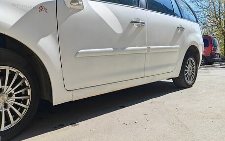 Citroen C4 Picasso II рестайлинг, 2009 год, 560 000 рублей, 10 фотография