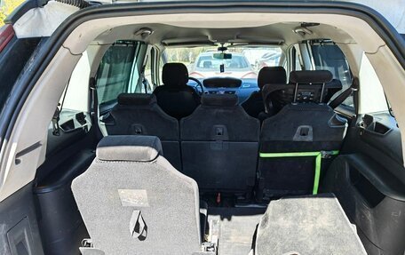 Citroen C4 Picasso II рестайлинг, 2009 год, 560 000 рублей, 15 фотография