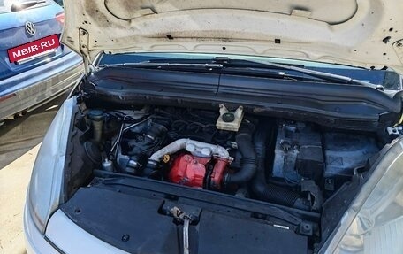 Citroen C4 Picasso II рестайлинг, 2009 год, 560 000 рублей, 11 фотография