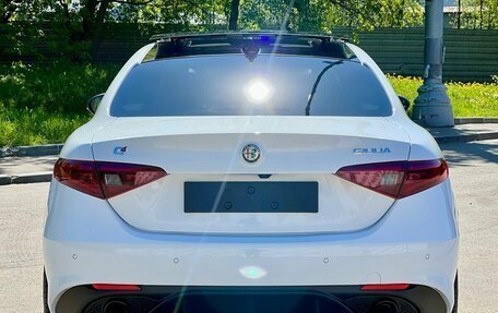 Alfa Romeo Giulia II, 2023 год, 6 350 000 рублей, 6 фотография