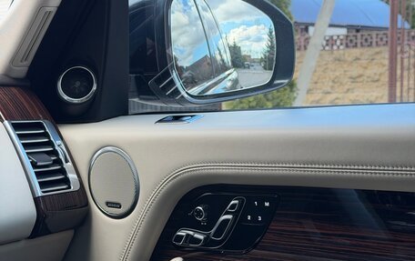 Land Rover Range Rover IV рестайлинг, 2018 год, 4 700 000 рублей, 34 фотография