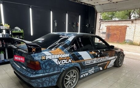 BMW 3 серия, 1995 год, 550 000 рублей, 13 фотография